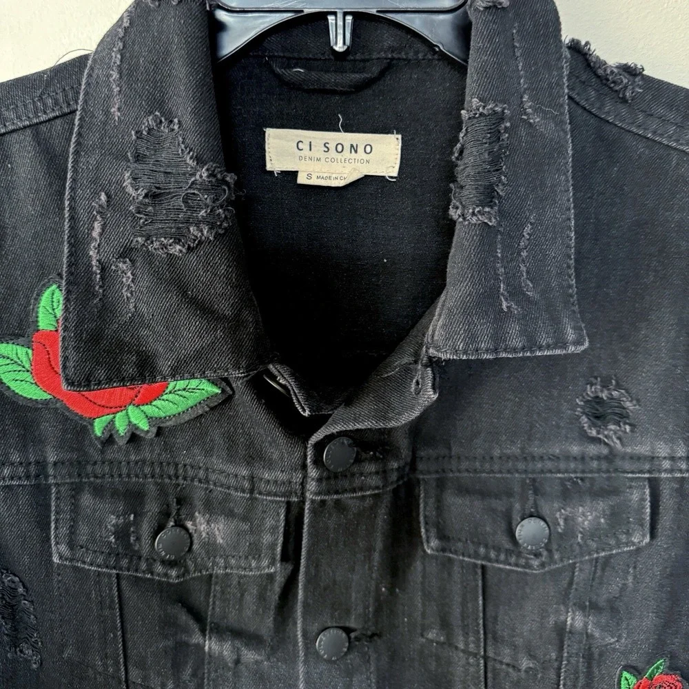 CI SONO Distressed Denim Black Trucker Jean Jacket‎ Embroidered Floral Rose S